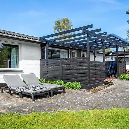 Nice In Vaeggerlose W/ 2 Bedrooms Σπίτι διακοπών Bøtø By